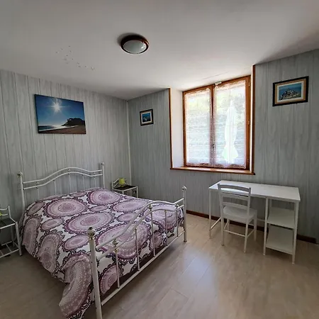Chemin Des Sources Chaudes Holiday home Merens-les-Vals